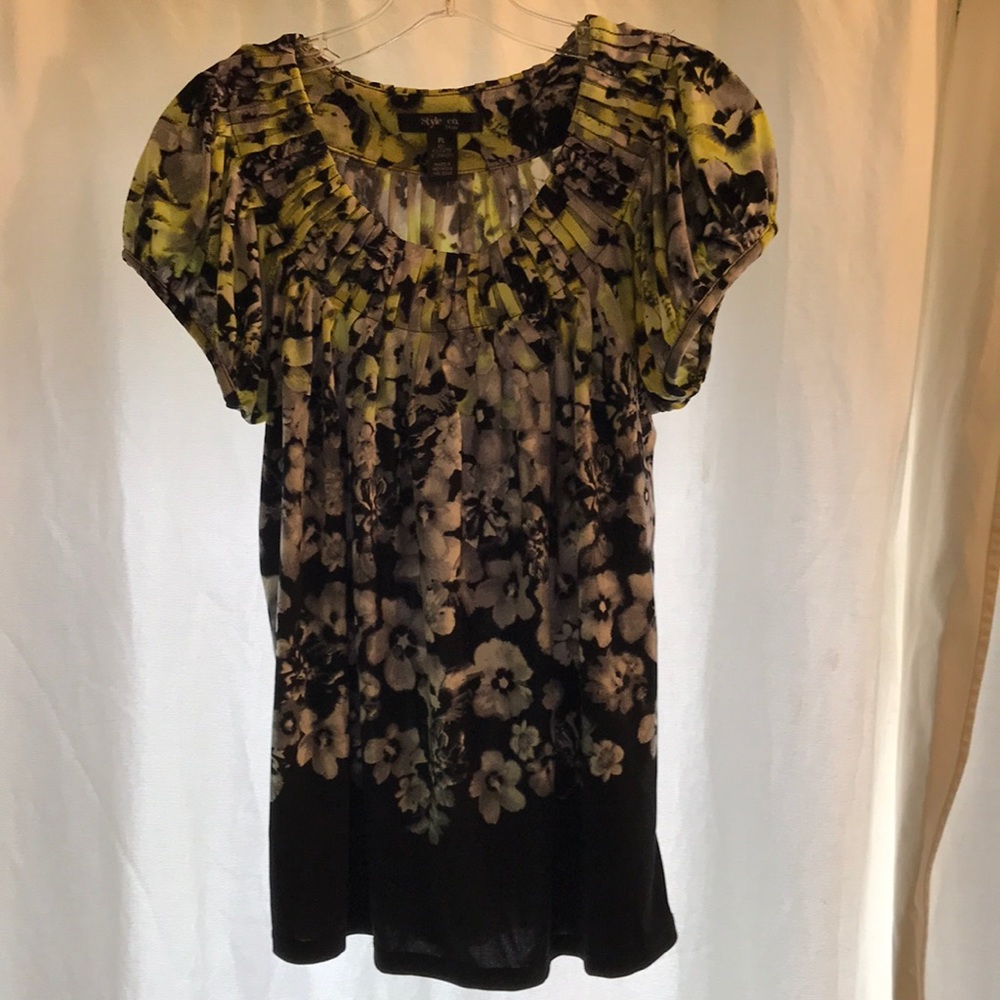Style & co Floral print short sleeve top